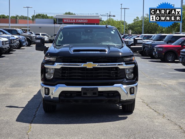 Used 2025 Chevrolet Silverado 2500 LT w/ Convenience Package AWD/4WD image 2