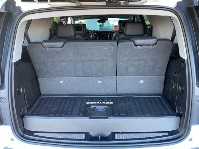 Used 2019 Cadillac Escalade Luxury image 27