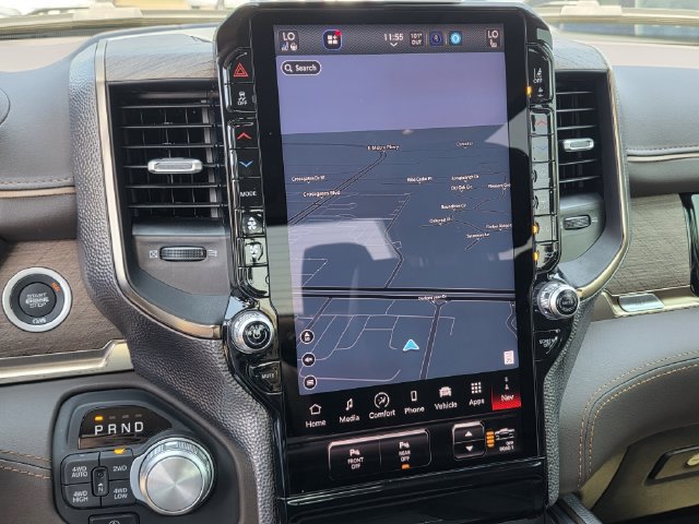 Used 2025 RAM 1500 Limited AWD/4WD image 10