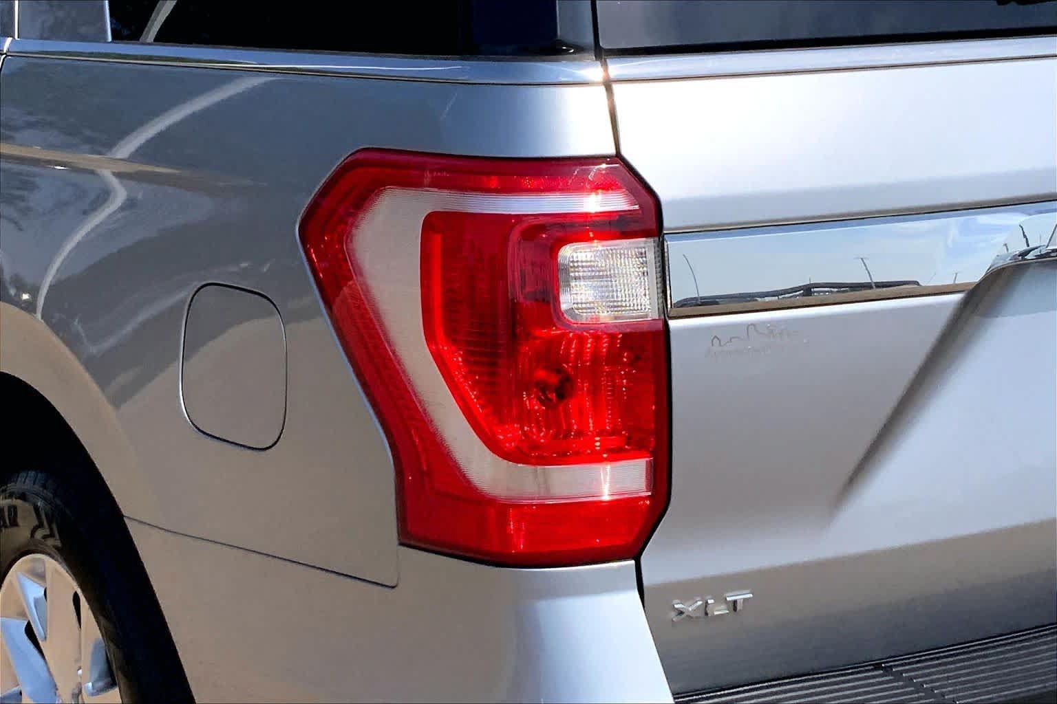 Certified 2020 Ford Expedition XLT w/ Equipment Group 202A AWD/4WD image 29