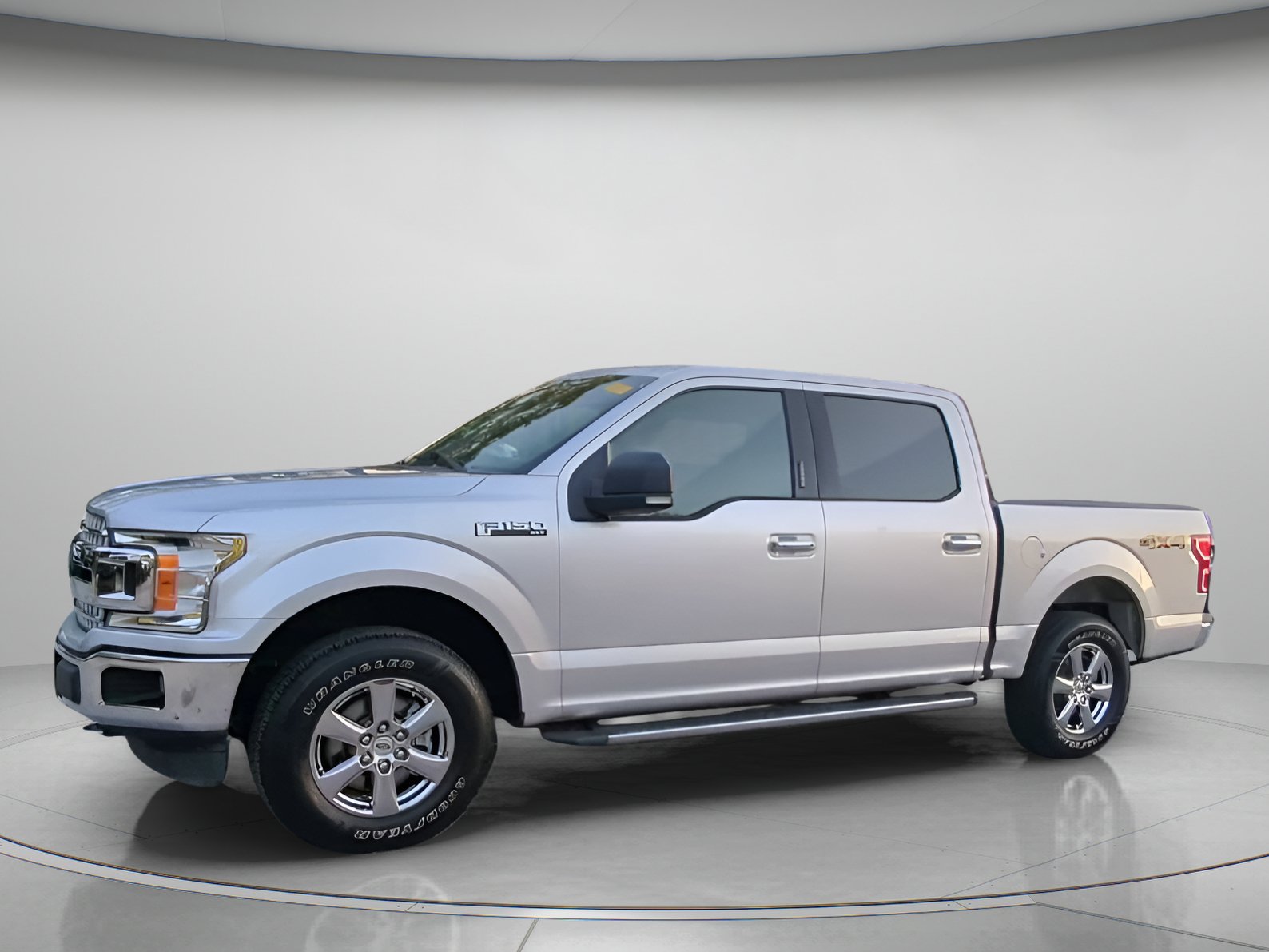 Certified 2019 Ford F150 XLT w/ Equipment Group 302A Luxury AWD/4WD image 14
