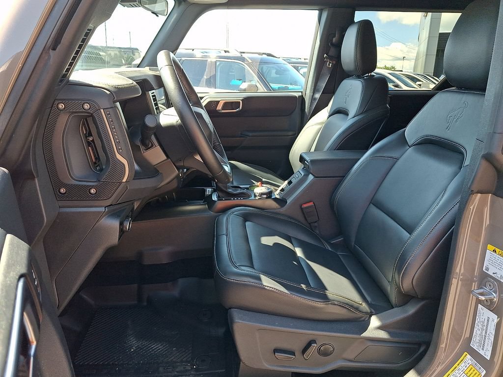 Certified 2025 Ford Bronco Badlands AWD/4WD image 11