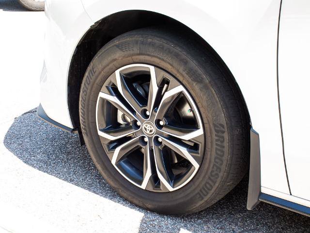 Used 2025 Toyota Sienna Platinum AWD/4WD image 5