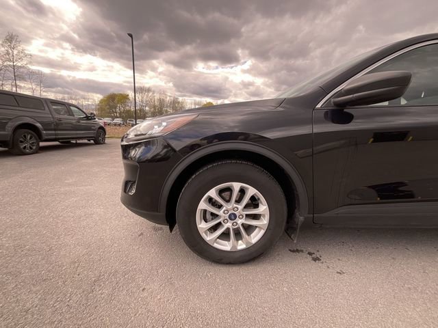 Certified 2022 Ford Escape SE w/ Cold Weather Package AWD/4WD image 11