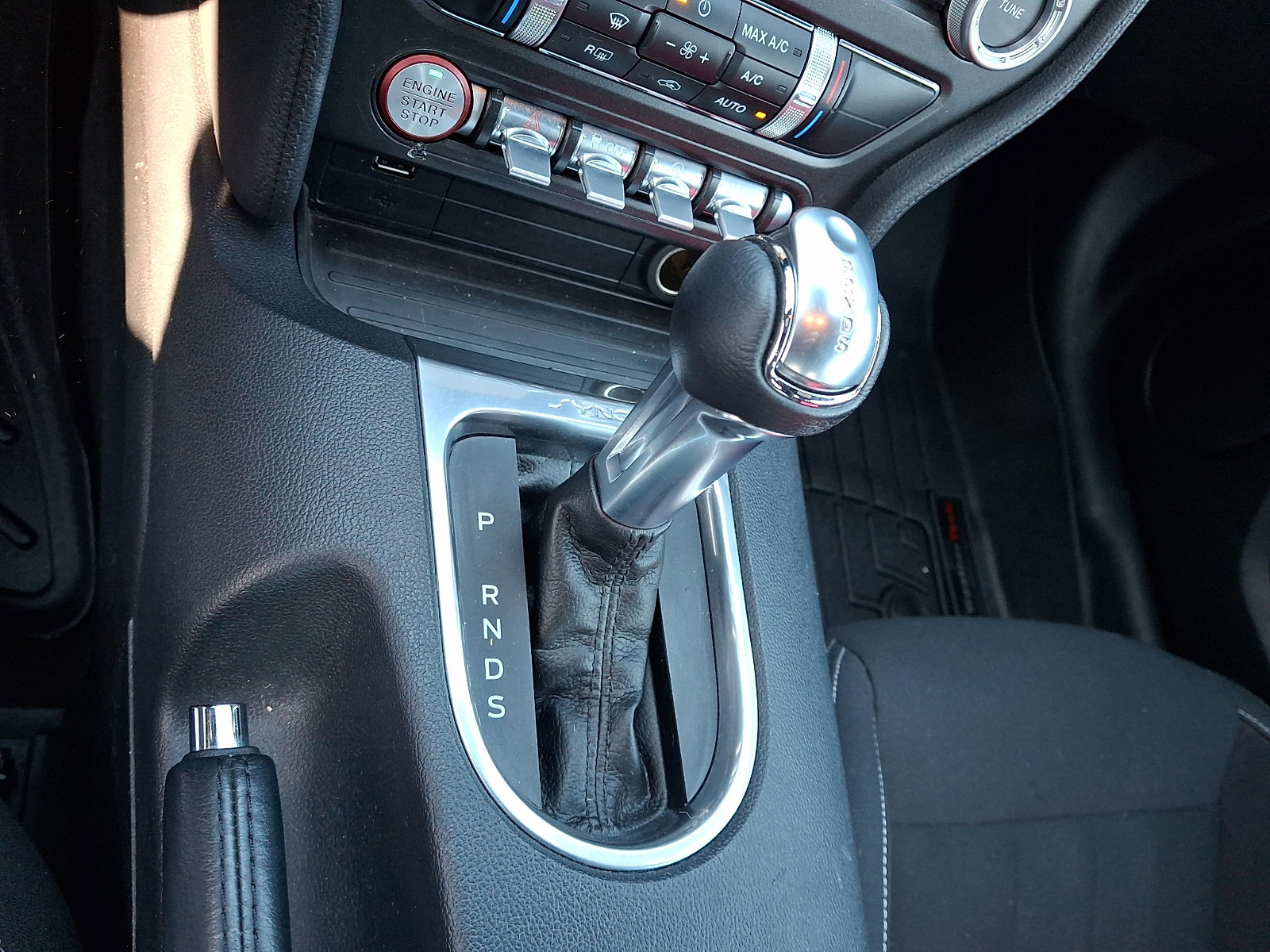 Certified 2021 Ford Mustang Coupe w/ Equipment Group 101A image 15