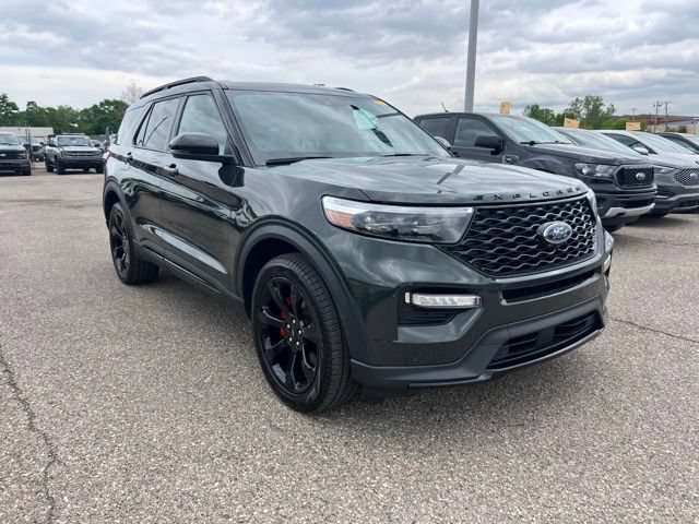 Certified 2024 Ford Explorer ST w/ Equipment Group 401A AWD/4WD image 3