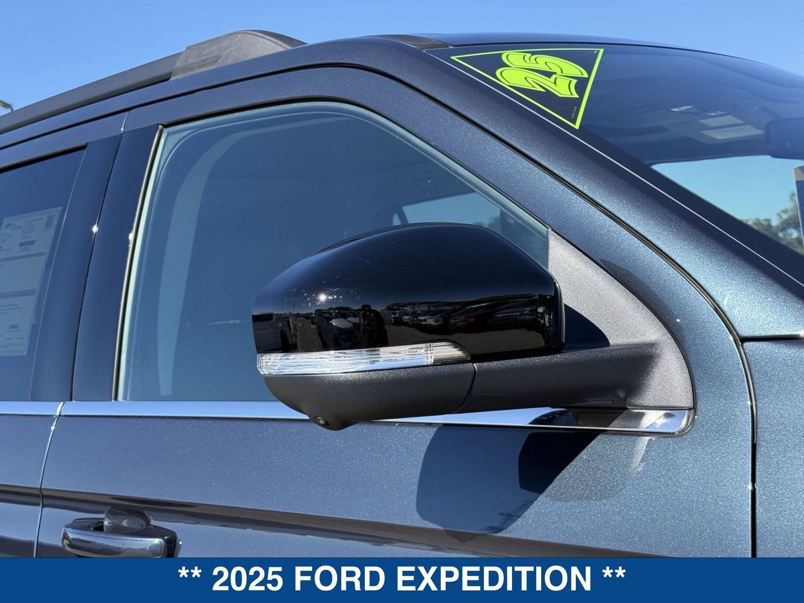Certified 2025 Ford Expedition Active image 11