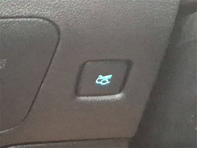 Certified 2020 Ford Mustang Shelby GT350 w/ Technology Package image 23