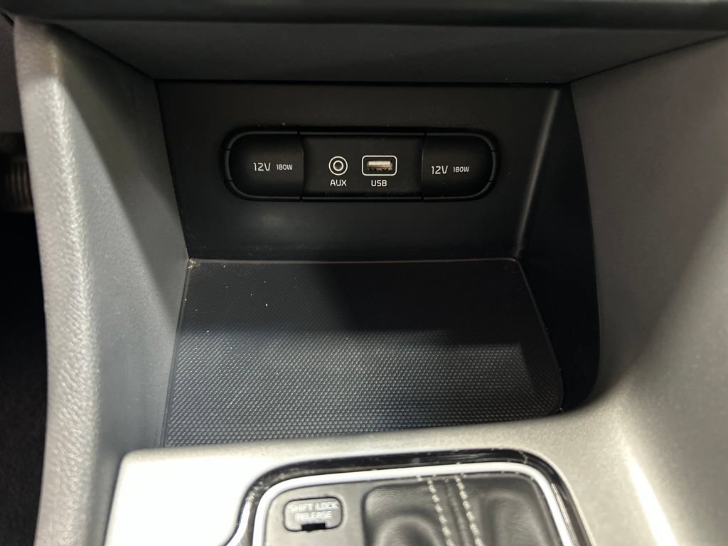 Used 2019 Kia Niro LX FWD image 23