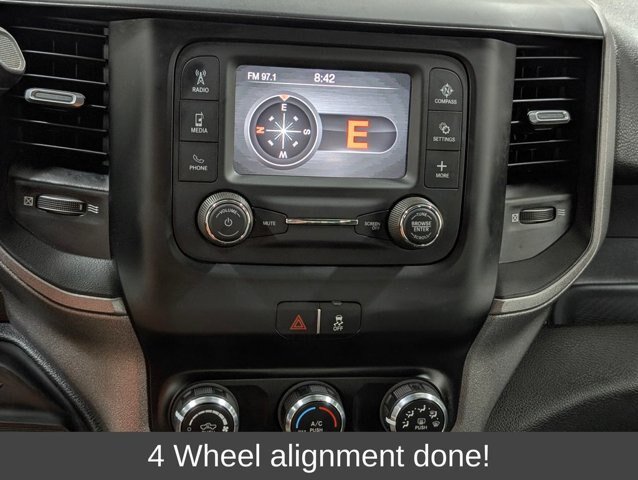 Used 2024 RAM 3500 Tradesman w/ Chrome Appearance Group AWD/4WD image 5