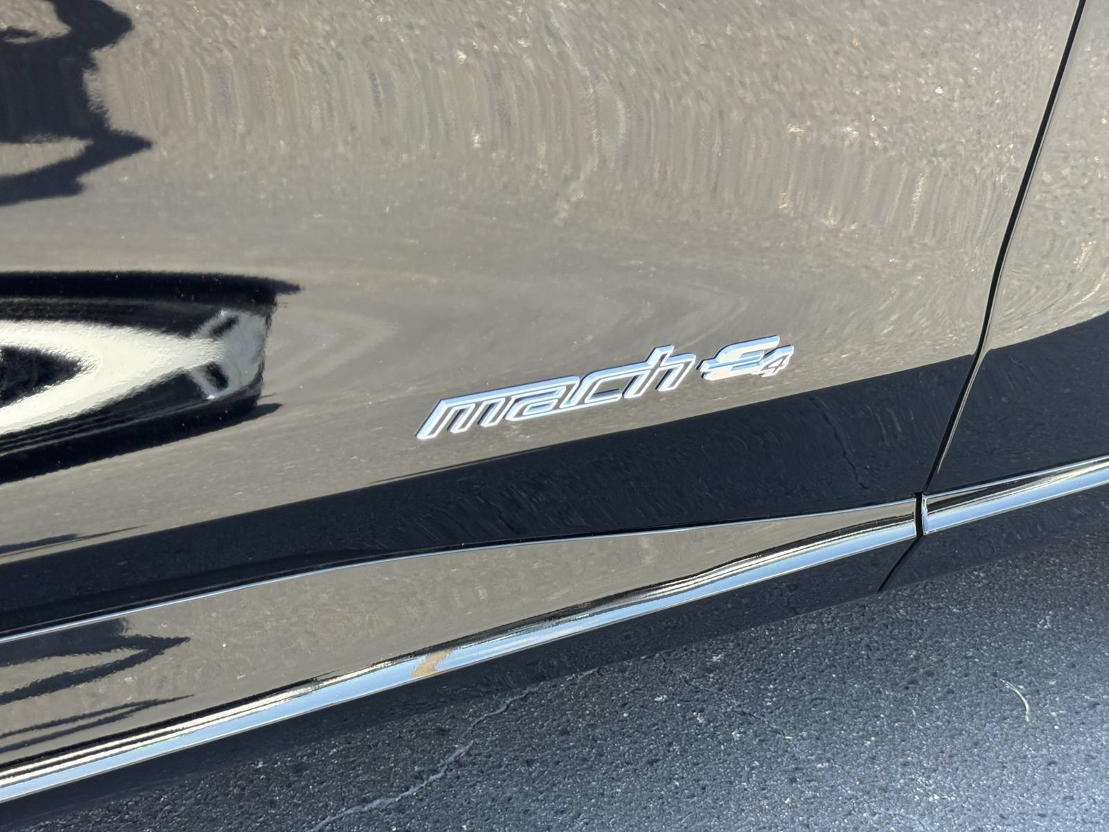 Certified 2025 Ford Mustang Mach-E Premium w/ Sport Appearance Package AWD/4WD image 10