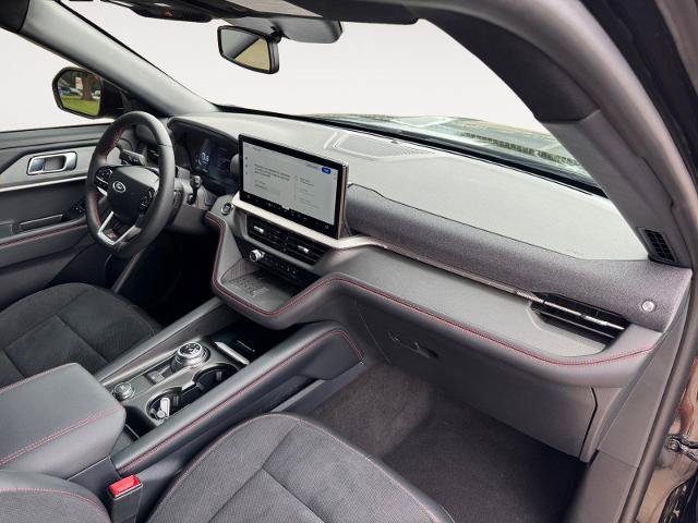 Certified 2025 Ford Explorer ST AWD/4WD image 15