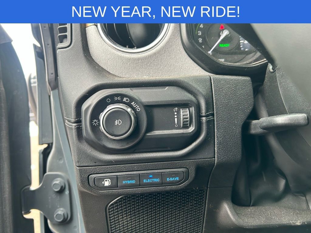 Used 2024 Jeep Wrangler Unlimited Sahara image 14