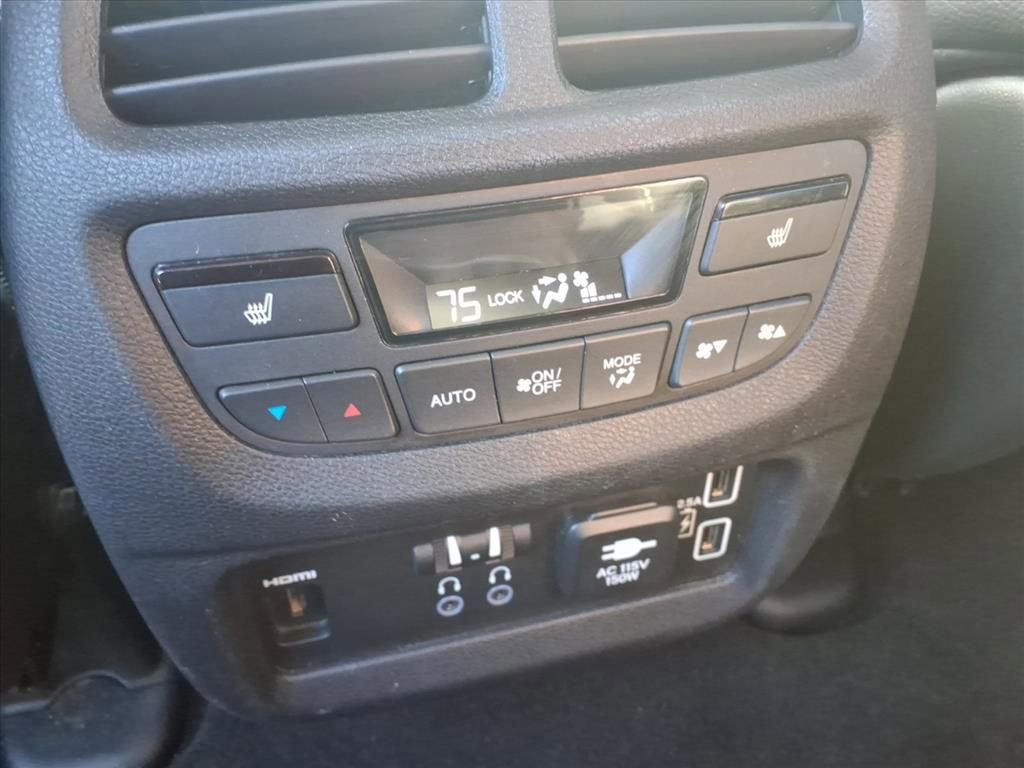 Used 2019 Honda Pilot Touring image 27