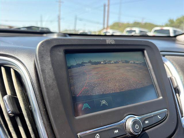 Used 2018 Chevrolet Malibu LT FWD image 22
