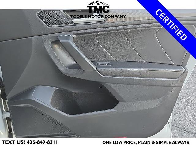 Used 2022 Volkswagen Tiguan SE R-Line image 34
