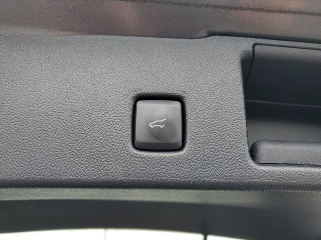 Certified 2022 Ford Escape SEL AWD/4WD image 28