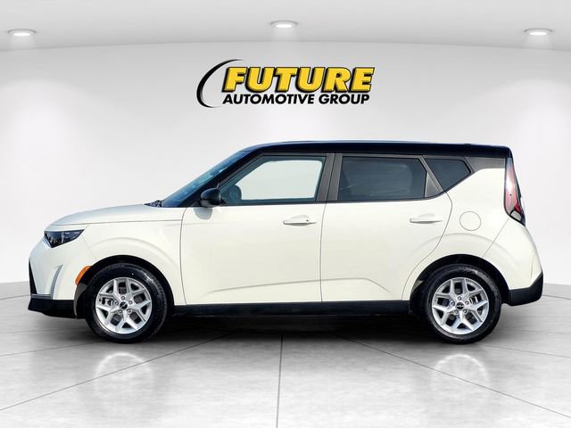 Used 2023 Kia Soul S image 7