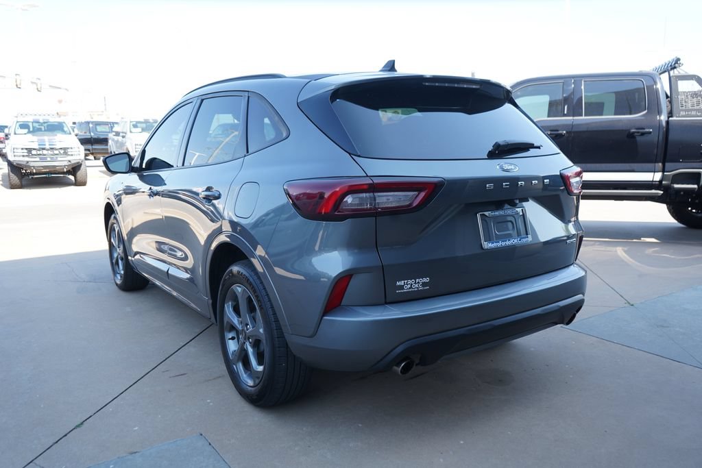 Certified 2024 Ford Escape ST-Line AWD/4WD image 13