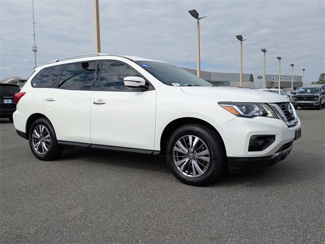 Used 2019 Nissan Pathfinder SV image 8