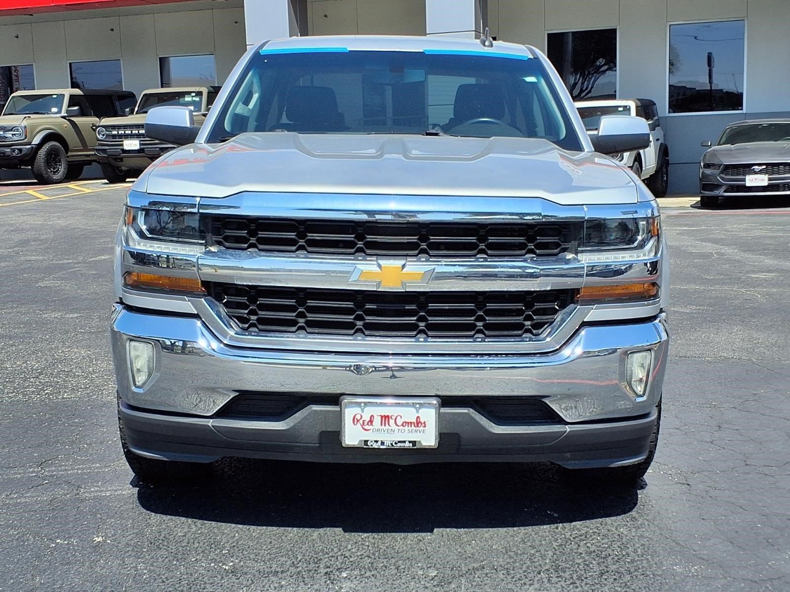 Used 2018 Chevrolet Silverado 1500 LT w/ Texas Edition RWD image 2