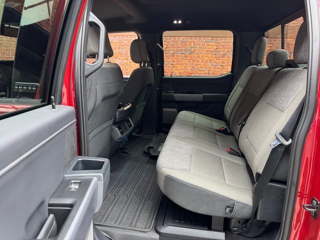 Certified 2025 Ford F150 XLT w/ Equipment Group 303A High image 26