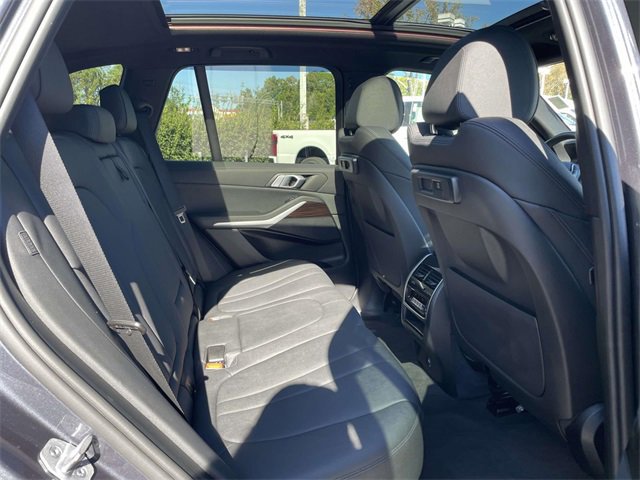 Used 2021 BMW X5 xDrive40i w/ Convenience Package image 31