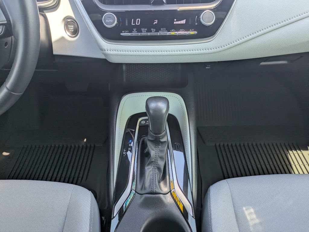Used 2025 Toyota Corolla SE FWD image 18