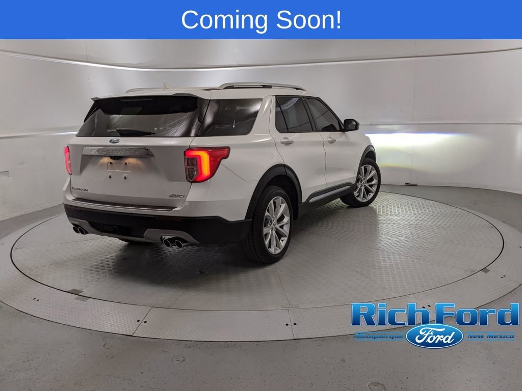 Certified 2023 Ford Explorer Platinum w/ Technology Package image 3