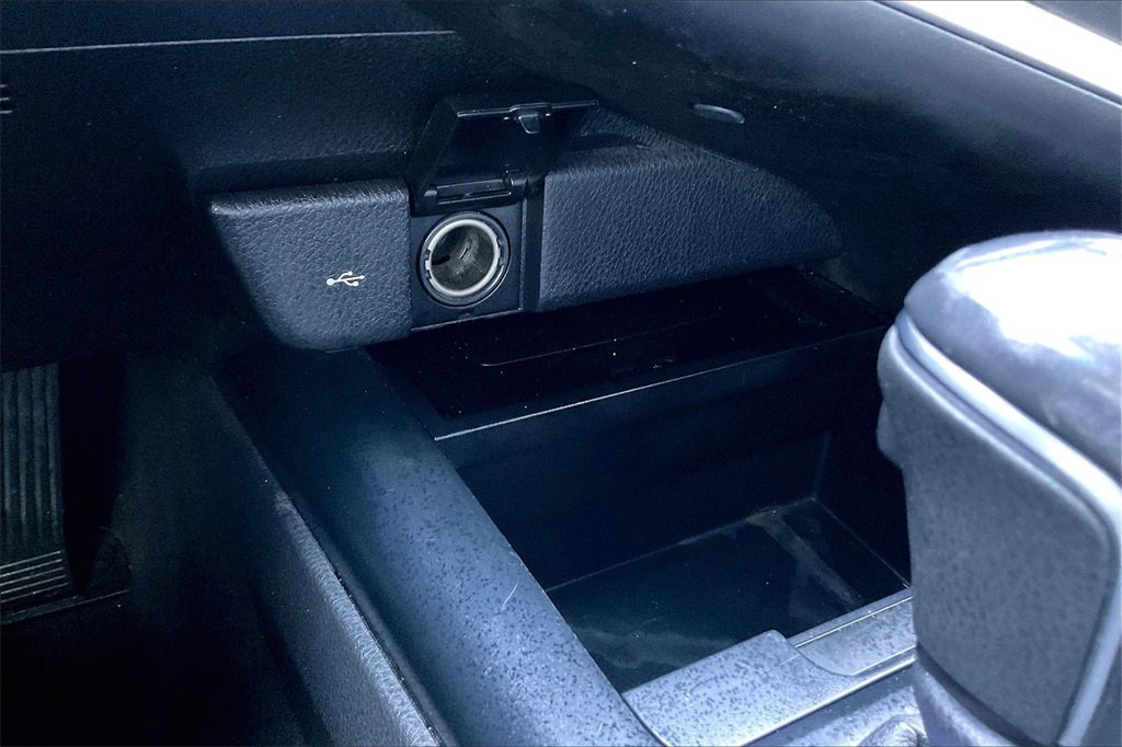 Used 2020 Toyota Camry XLE image 26