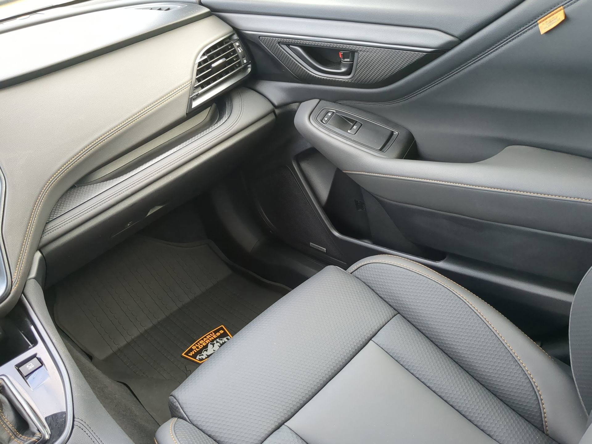 Used 2025 Subaru Outback Wilderness AWD/4WD image 53