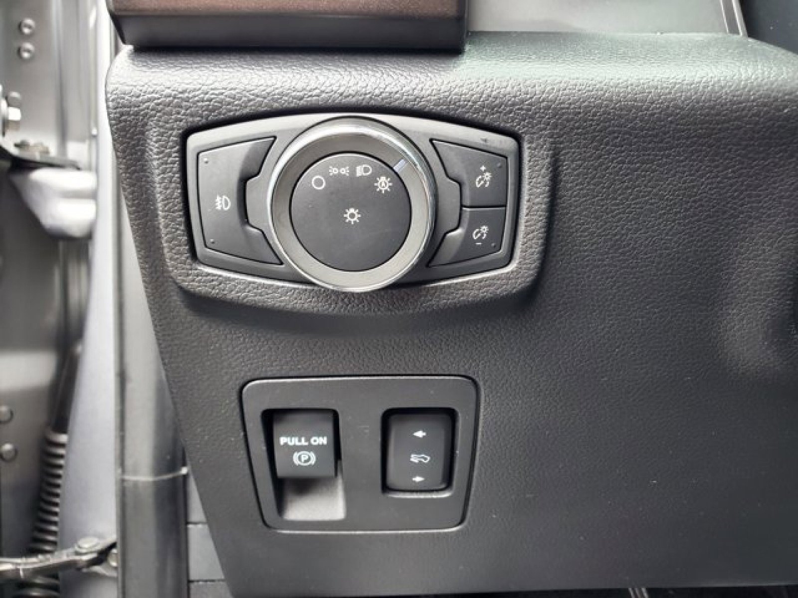 Certified 2021 Ford Expedition Max Limited image 16