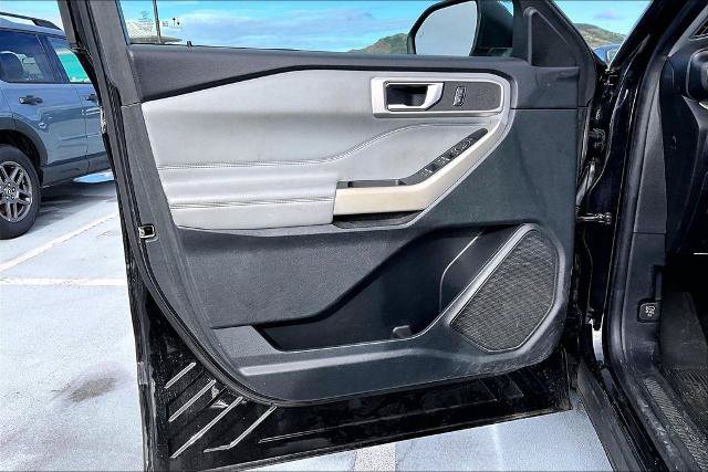 Certified 2021 Ford Explorer XLT w/ Equipment Group 202A RWD image 18