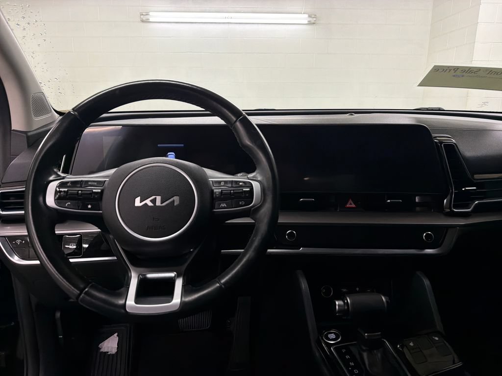 Used 2023 Kia Sportage EX FWD image 7