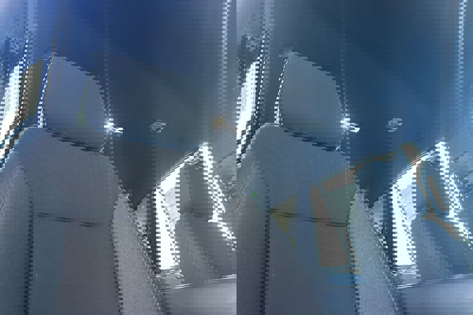 Used 2024 GMC Yukon SLE w/ Max Trailering Package image 18