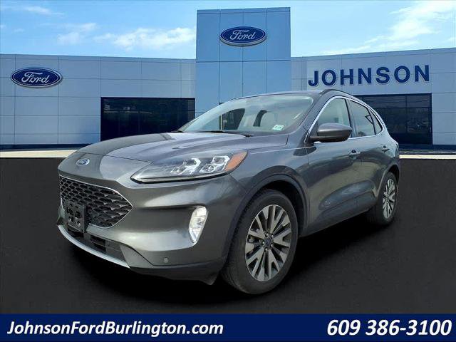 Certified 2022 Ford Escape Titanium w/ Class II Trailer Tow Package image 3