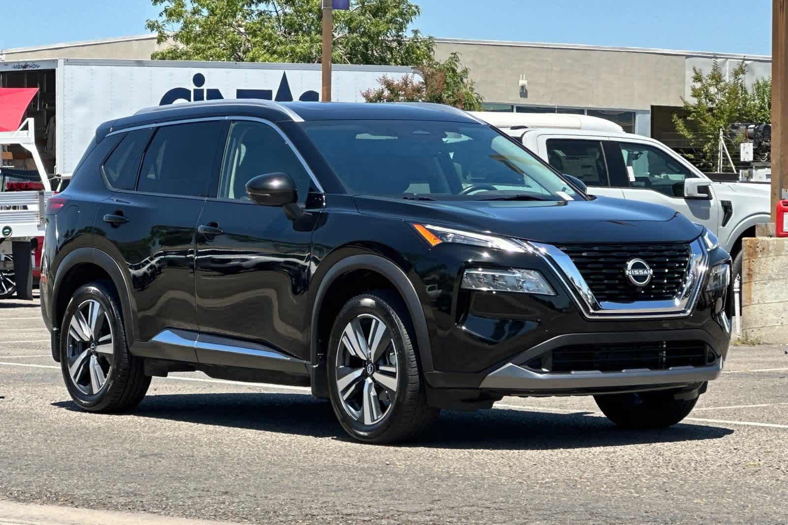 Used 2023 Nissan Rogue SL FWD image 10