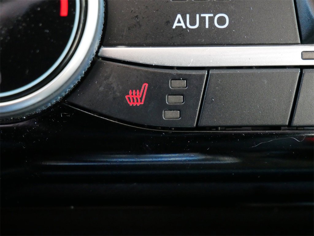 Certified 2022 Ford Escape Titanium image 26