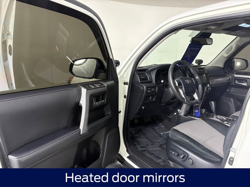 Used 2020 Toyota 4Runner Venture AWD/4WD image 11