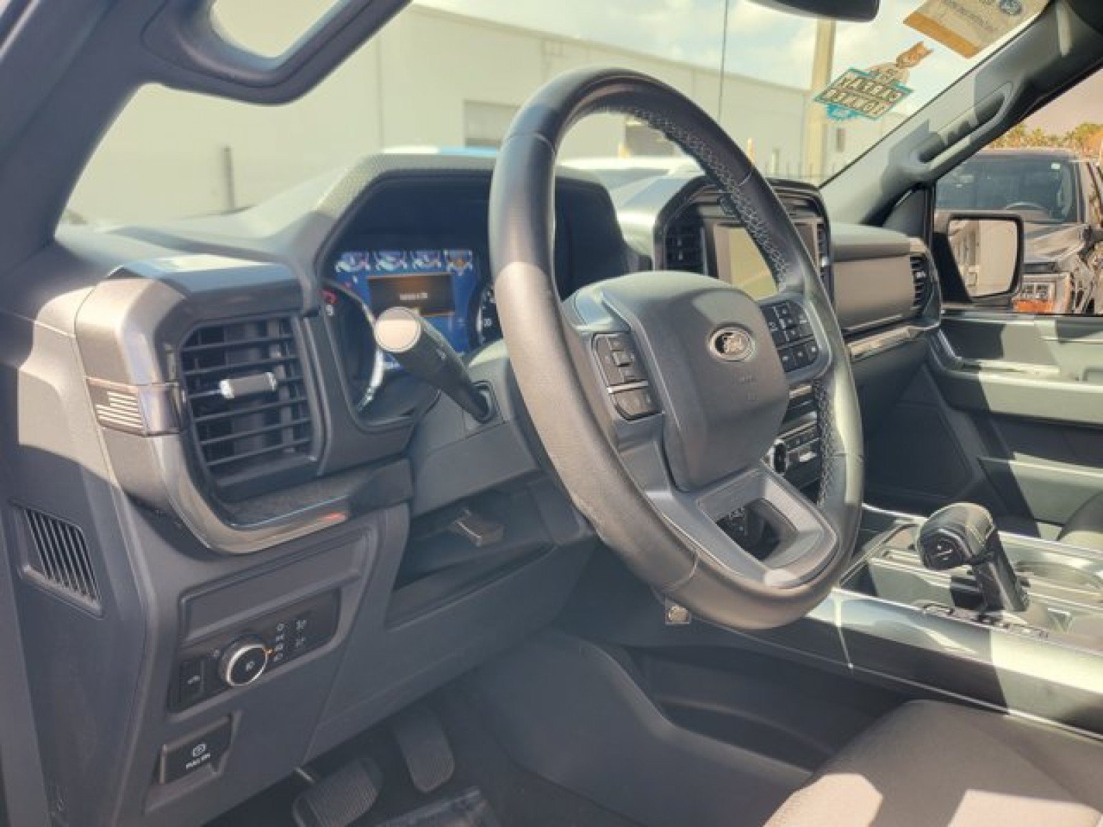 Certified 2023 Ford F150 XLT w/ XLT Black Appearance Package AWD/4WD image 9