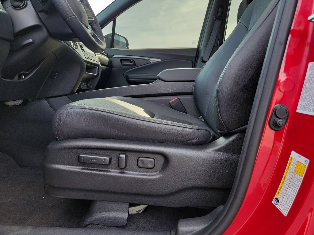 Used 2025 Honda Passport EX-L image 20