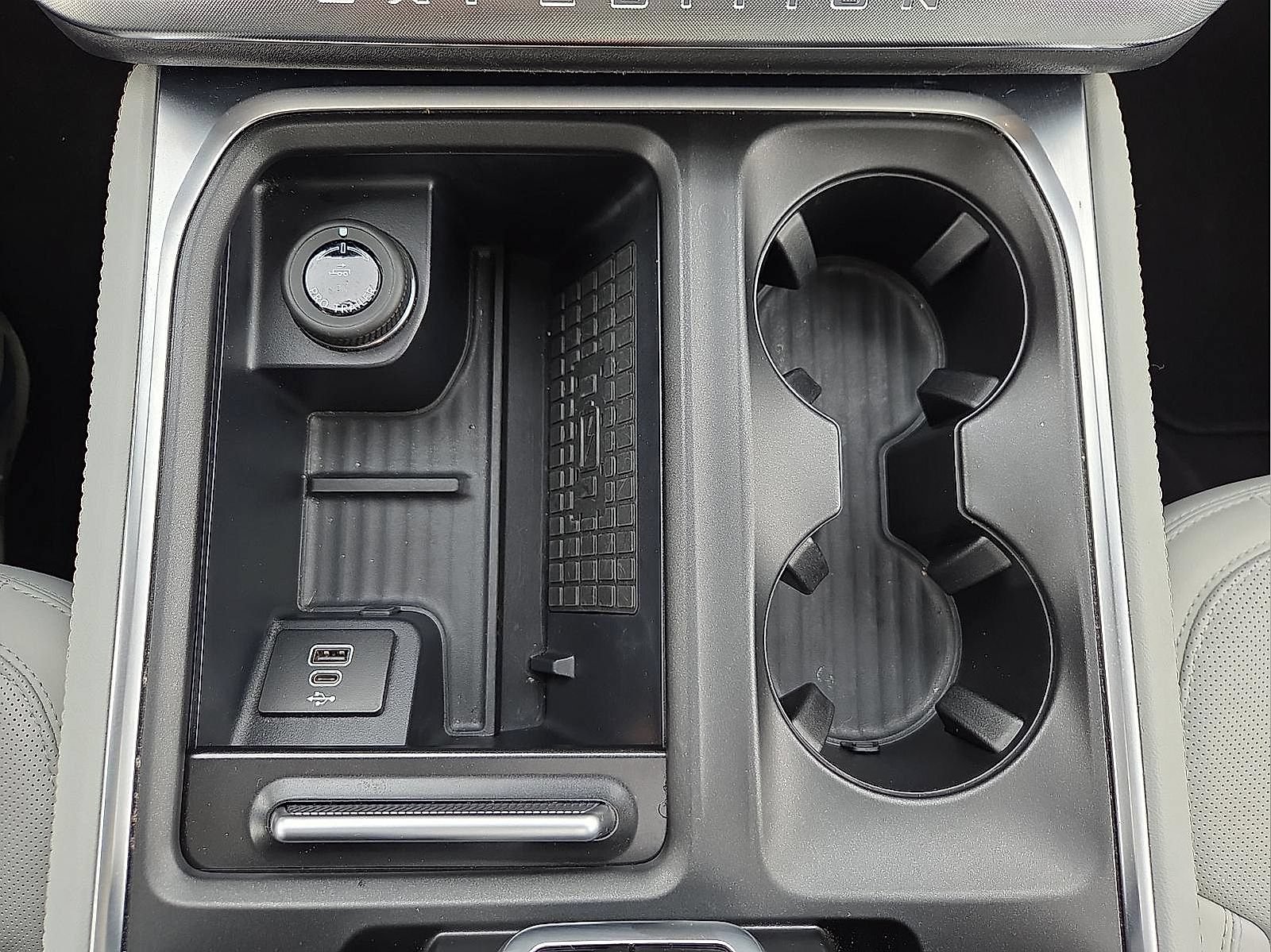 Certified 2025 Ford Expedition Platinum AWD/4WD image 18