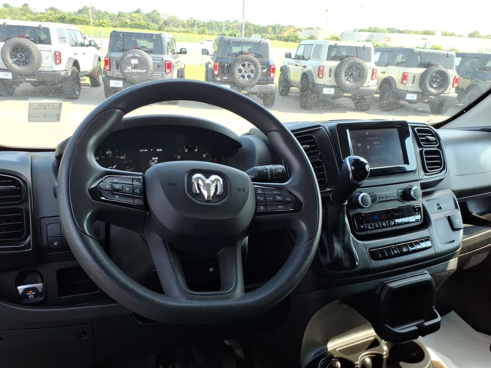Used 2024 RAM ProMaster 2500 w/ Convenience Group FWD image 12
