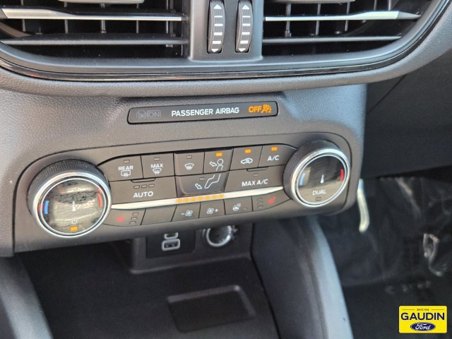 Certified 2025 Ford Escape ST-Line Select AWD/4WD image 23