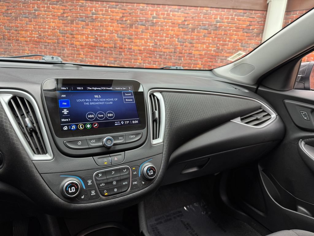 Used 2025 Chevrolet Malibu LT FWD image 16