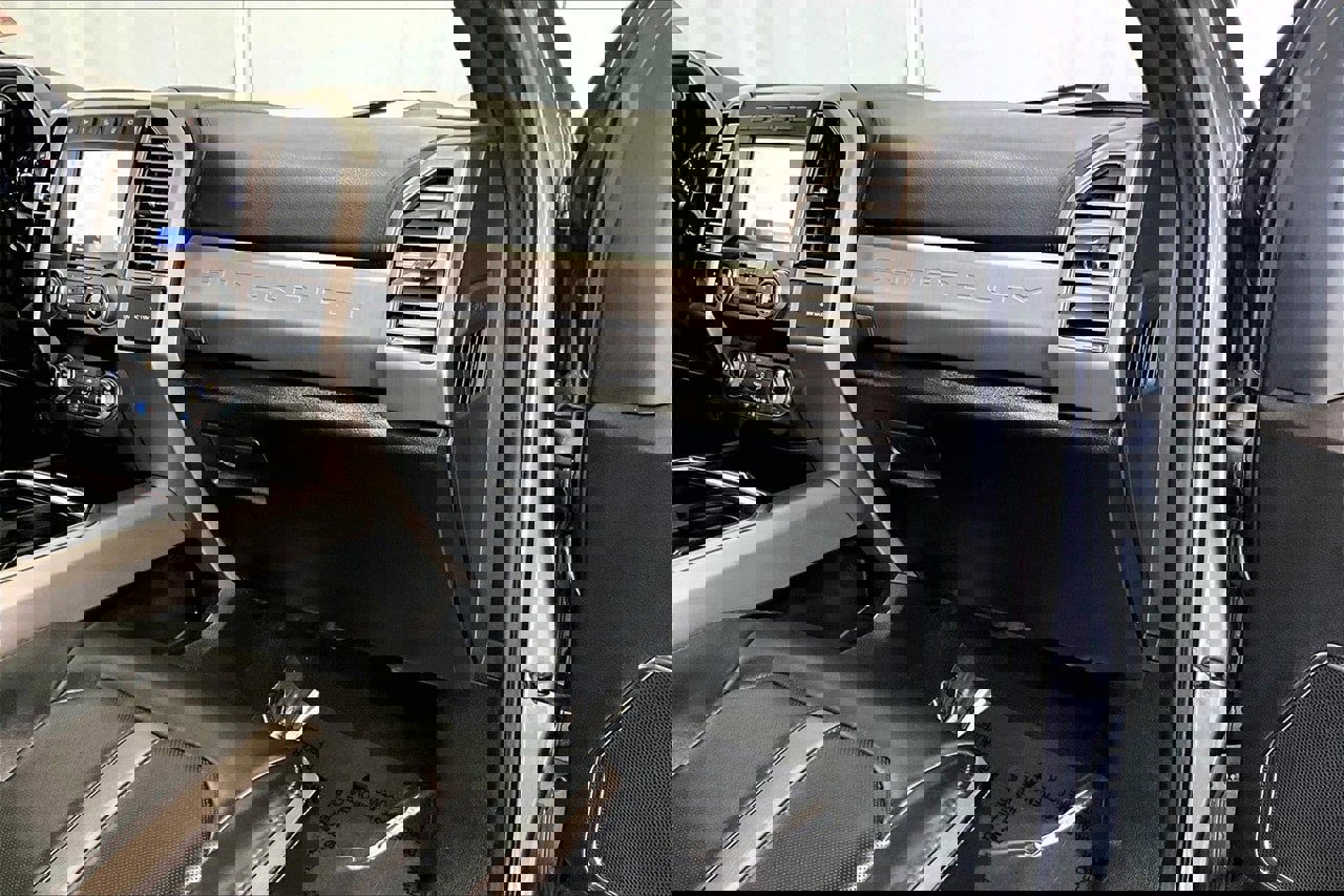 Certified 2021 Ford F250 Platinum w/ Tremor Off-Road Package image 17