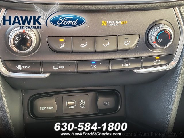 Used 2020 Hyundai Santa Fe SE image 16