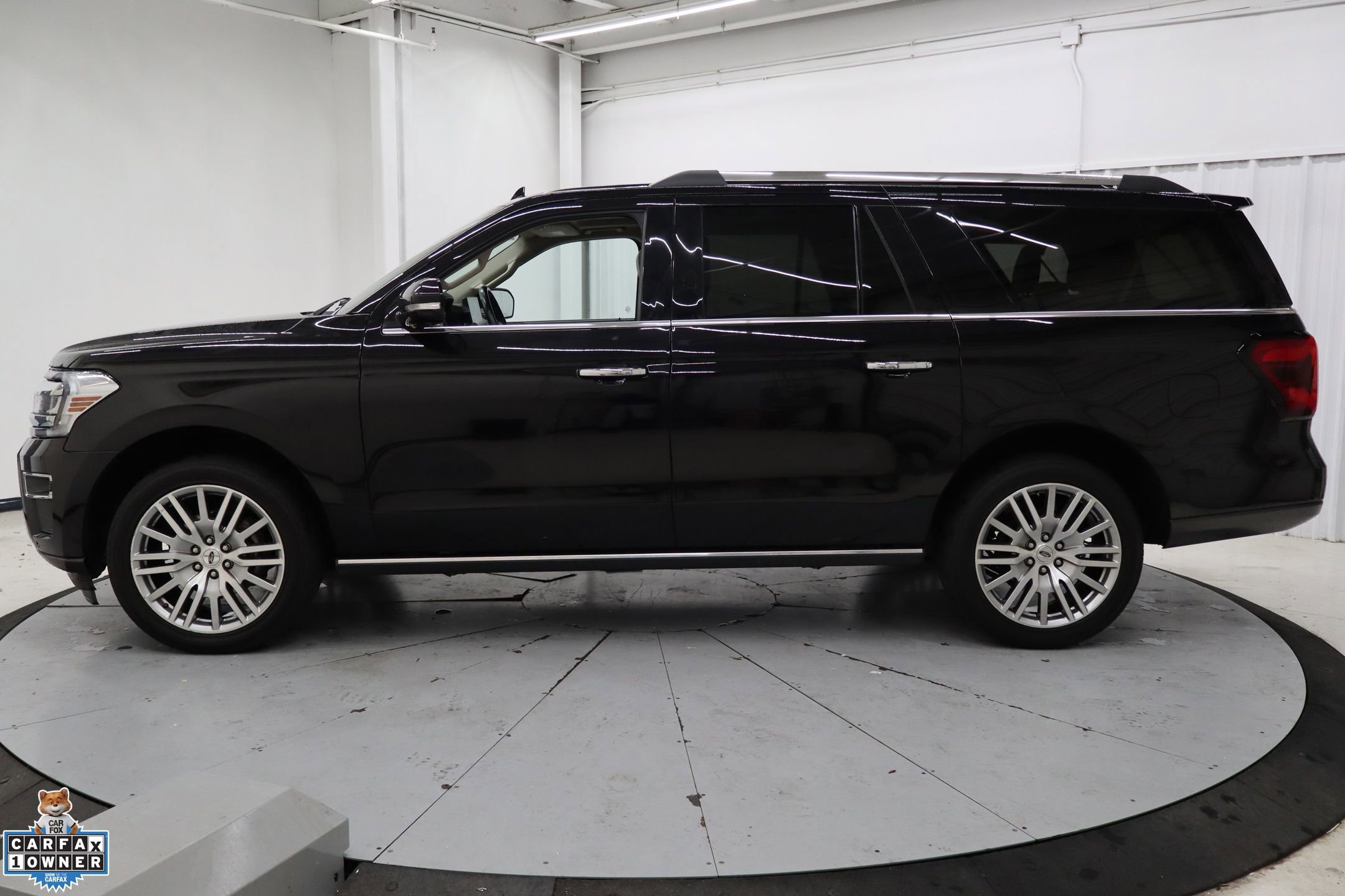 Certified 2024 Ford Expedition Max Limited AWD/4WD image 4