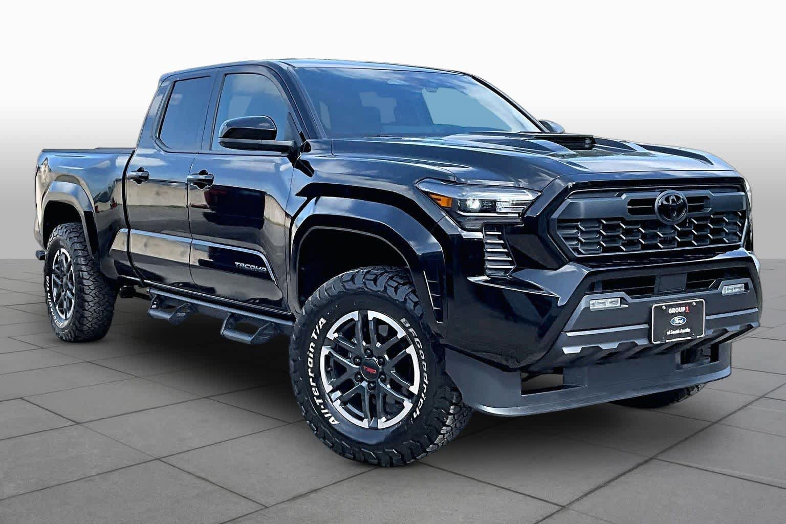 Used 2026 Toyota Tacoma TRD Sport RWD image 3