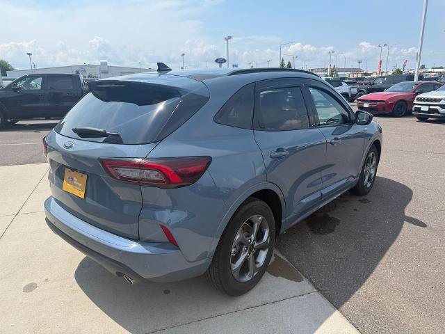 Certified 2023 Ford Escape ST-Line w/ Tech Pack #1 FWD image 7